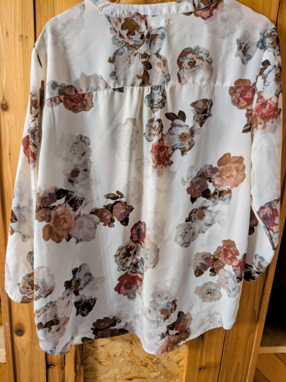 Maurices Floral Blouse - Picture 2 of 4